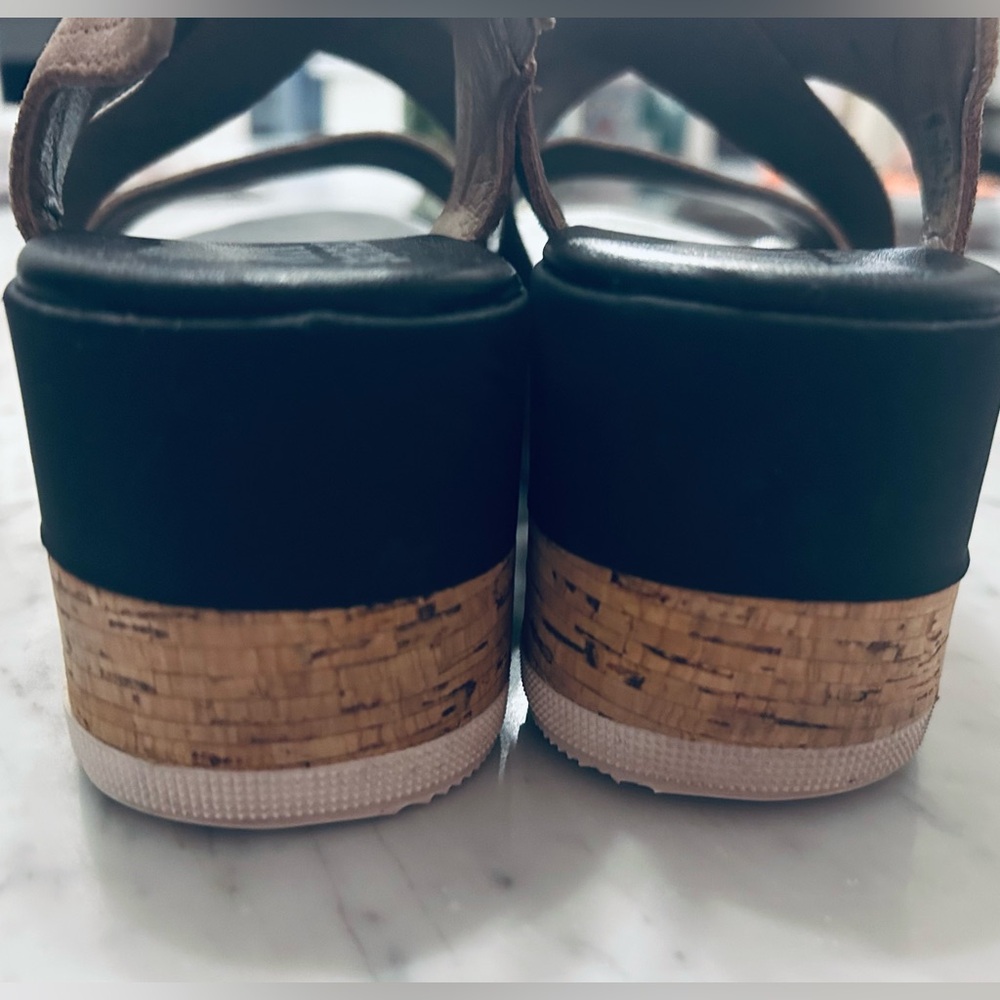 Sorel Cameron Sandal Size 8 - Picture 7 of 10